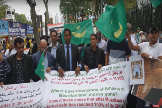 عشرات الموريتانيين فى نيويورك يتظاهرون احتجاجا على الحكم العسكري لمحمد ولد عبد العزيز