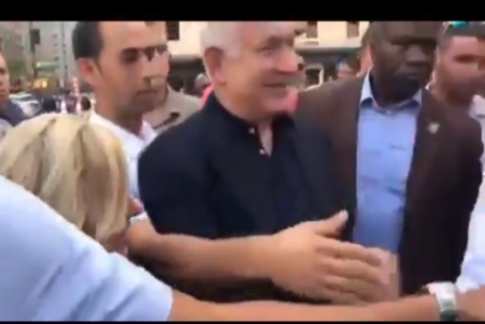 أنصار السيسي في نيويورك يستقبلون “نتنياهو” بالأحضان