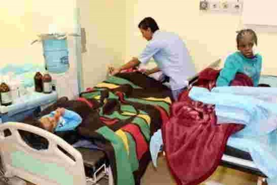 أمام قطاع صحي يحتضر ليبيون يبيعون حليهم في أزقة المدينة القديمة ثمنا لصحتهم