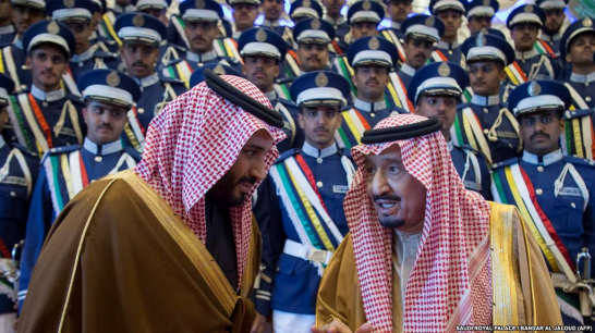 كاتب فلسطيني يتهم حكام السعودية بالجبن وأشباه الرجال
