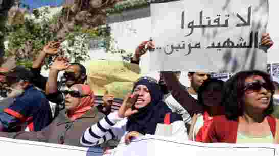 تونس.. حكومات ثورية أم حكومات للإلتفاف على الثورة؟