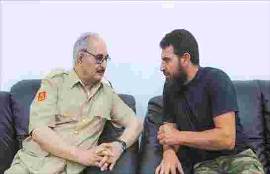 محمود الورفلي الذراع الأيمن للمجرم ”حفتر” يعدم 12 سجينا بدم بارد