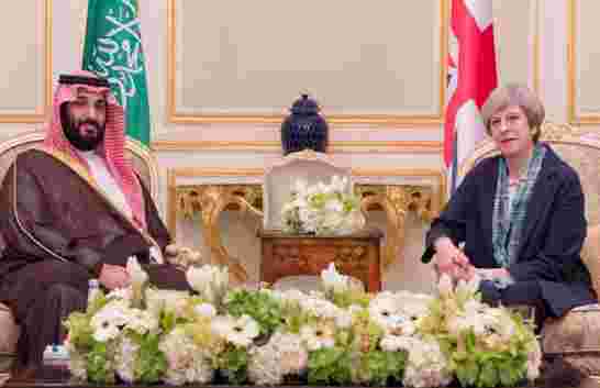 آلاف البريطانيين وقعوا عريضة تطالب ماي بإلغاء زيارة ولي العهد السعودي محمد بن سلمان