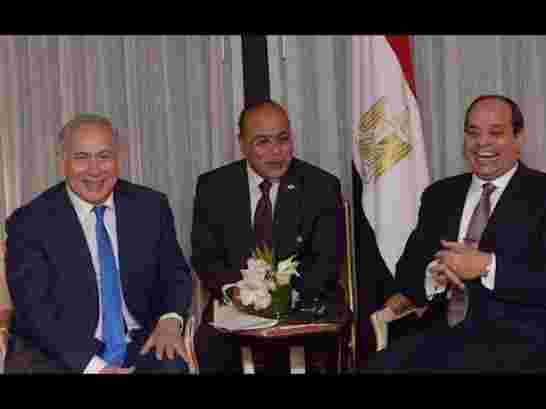 نتنياهو منتشي بتصدير الغاز الإسرائيلي إلى مصر ويعبره يوم عيد للكيان الصهيوني