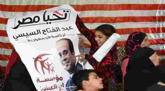 السيسي يفوز بولاية ثانية في مصر بأكثر من 92% ولولا تواضعه لفاز %100