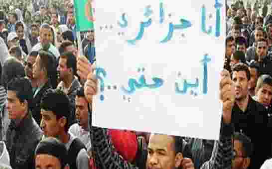 الاحتجاجات تُحاصر الحكومة الجزائريّة مع تفاقم حِدَّة الغضب الاجتماعي جرّاء تهاوي أسعار النفط