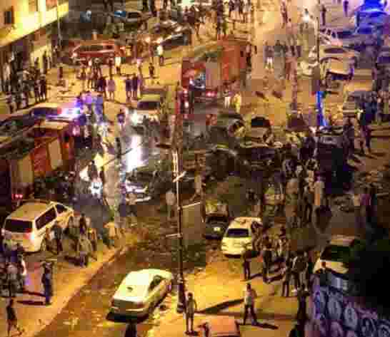 32 قتيلاً وجريحاً بتفجير سيارة ملغمة في “بنغازي” الليبية استهدف فنانين مؤيدين للأسد