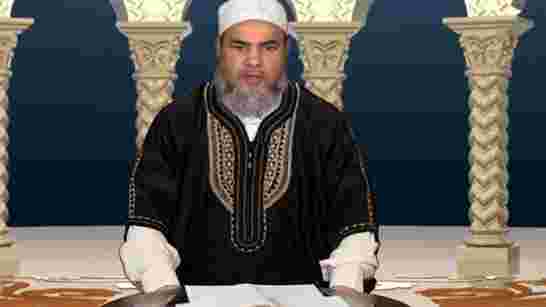 هالحماق تاع الصح... الشيخ “شميسو” يفتي بصلاة النساء وراء الرجال في المساجد وبدون “عوازل”