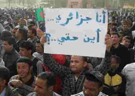بوتفليقة يأمر الحكومة بتلبية مطالب سكان الجنوب لاحتواء التصعيد ووقف الاحتجاجات