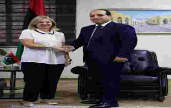 فرنسا مستعدة لدعم ليبيا لوجيستيا في مراقبة الحدود وتدريب الأمن
