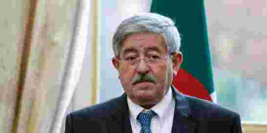 Ouyahia annonce l’ouverture de l’académie amazighe dans la précipitation