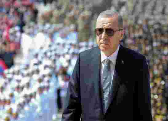 أردوغان يتمسخر على فرنسا...نتابع بقلق صور المظاهرات في شوارع أوروبا التي كشفت في امتحان الديمقراطية
