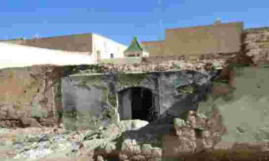 السلطات المغربية تهدم منزل عائلة الرئيس الجزائري بوتفليقة في مدينة وجدة
