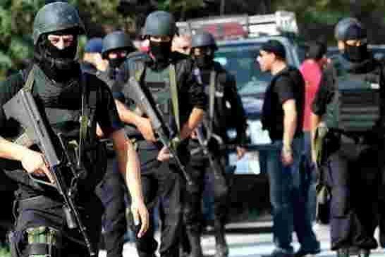 تونس تمدد حالة الطوارئ شهرا إضافيا