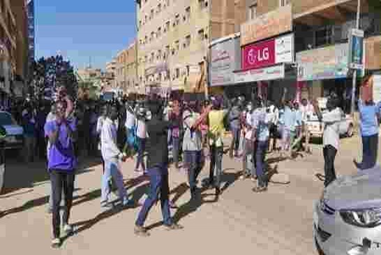 «ربيع العرب»: انتهى في الصالونات مستمر في الشارع