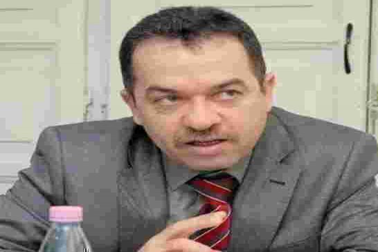 مراد زمالي: النقابات الصغيرة ممنوعة من الإضراب