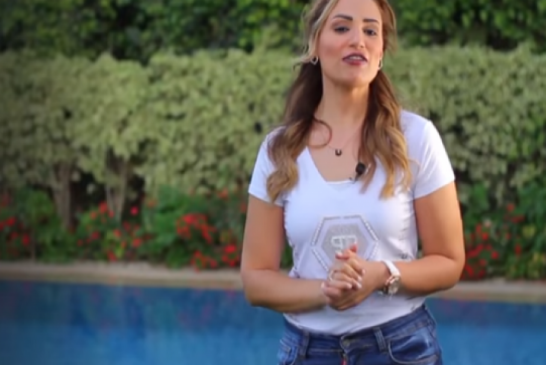 مذيعة مصرية تدعو النساء للاستغناء عن الرجال والاستعاضة بـ”الروبوت الجنسي”