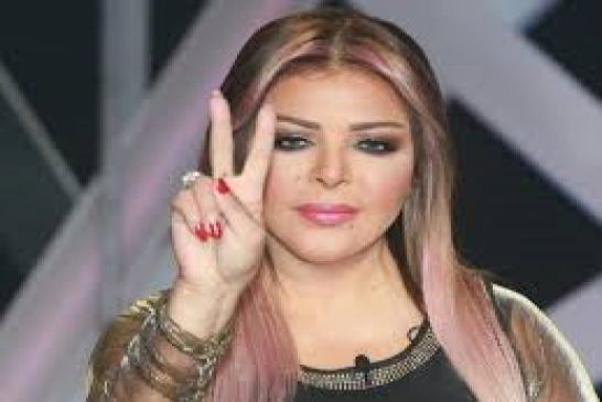 فلة الجزائرية تناشد بوتفليقة لرفع اسمها من قوائم الممنوعين من دخول مصر على خلفية قضية دعارة ملفقة ضد