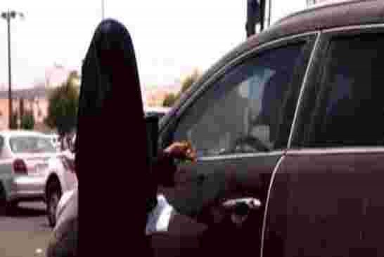 السعودية تشترط على المصريين الزائرين توقيع استمارة التعهد بعدم التسول