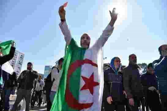 كيف " رَجَعَ " صَنَمُ عبد العزيز بوتفليقة من جنيف السويسرية ؟ !