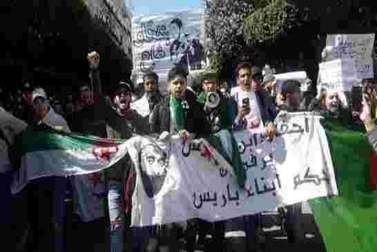 احتجاجات الطلبة تتواصل لإسقاط جدري لكل رموز النظام بمن فيهم القايد صالح