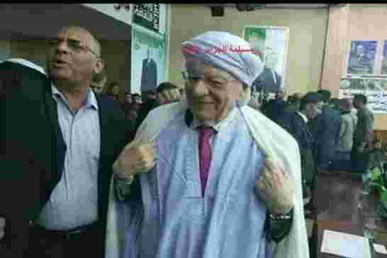 لماذا لم يلقى القبض على "الوافي ولد عباس" ابن ” جمال ولد عباس” رغم استدعائه لمحكمة بير مراد رايس
