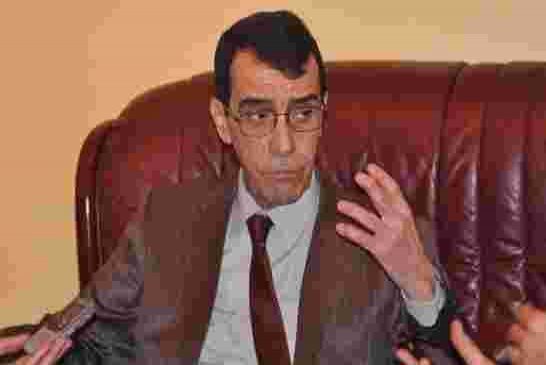 نقل الجنرال المتقاعد بن حديد الى مستشفى مصطفى باشا