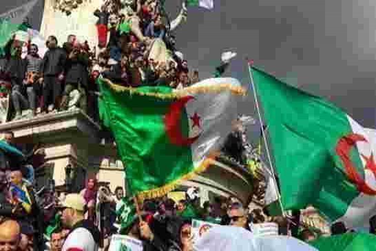 الجالية الجزائرية بفرنسا ترفض “حوار العصابة الزائف”