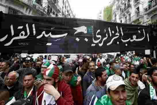 الجزائر بين مطالب الشعب بالتغيير العميق ومناورات العصابة الترقيعية السطحية