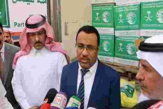 السعودية تهين الجزائر بارسال  350 طن من التمر كمساعدات إنسانية للقوة الإقليمية