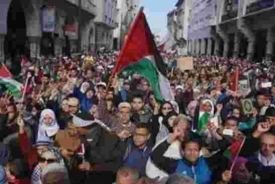 مسيرة حاشدة في الرباط دعما لفلسطينية وتنديدا بـ”صفقة القرن”