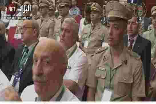 حكماتك الكاميرا هذا دليل على أن كل الشخصيات تابعة للجيش وقيادته هوما إڨولو المنجل وحنا نڨولو الغربال