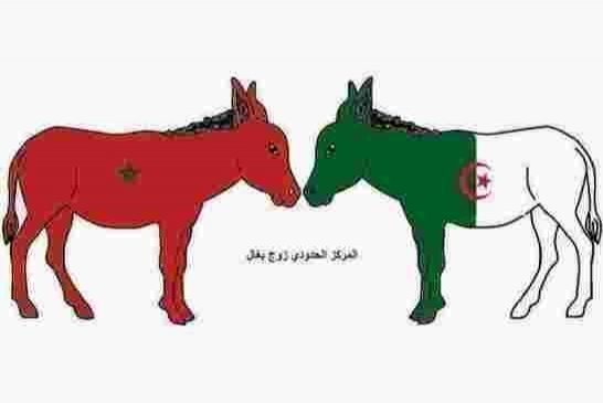 عشرات المغاربة والجزائريين يلتقون عبر مسيرتين  نحو الحدود المغلقة منذ 25 عاما بسبب تعنت زوج بغال