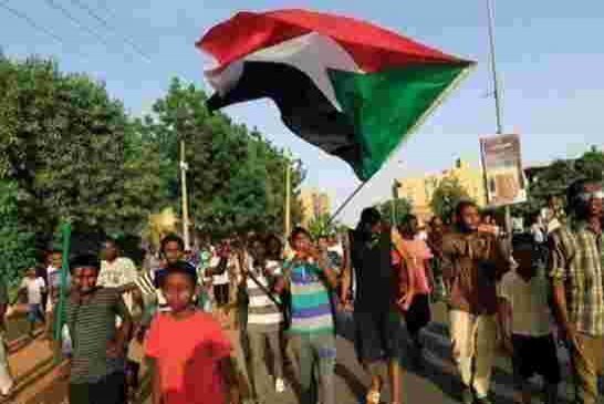 بعد مقتل 5 متظاهرين السودان يعلن حظر التجول بمدن ولاية شمال كردفان