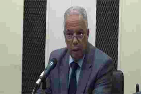 إحالة الذراع الأيمن لبن غبريط على التقاعد