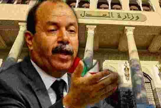 وزير العدل يتوعد “القضاة المفسدين”