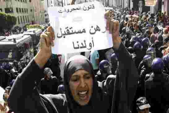قايد صالح يعطي موافقته الكاملة لقانون المحروقات