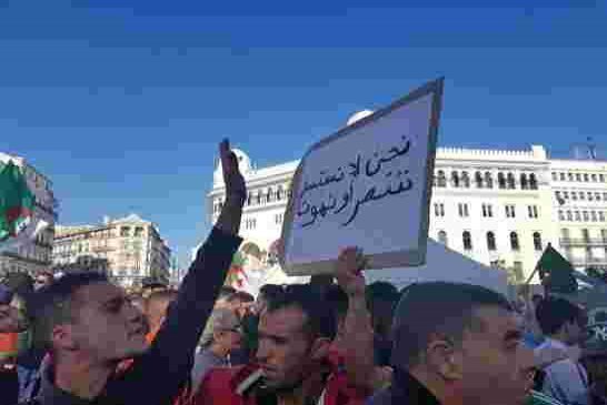 مسيرة الحراك الشعبي يوم 1 نوفمبر إندار شديد اللهجة لـ 12 ديسمبر
