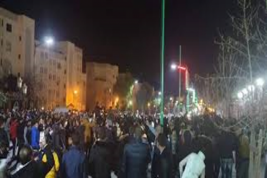 مظاهرة ليلية بالجزائر العاصمة رافضة لمسرحية رئاسيات 12 ديسمبر
