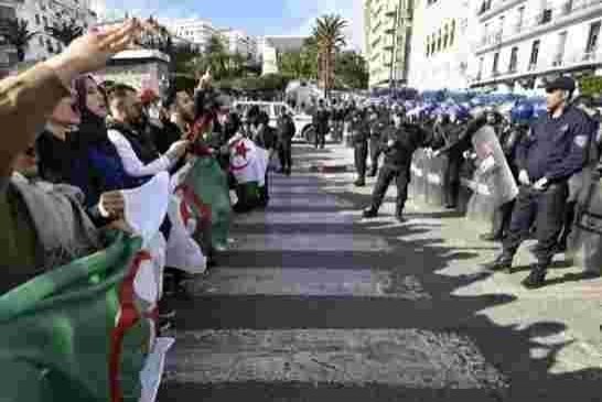 “ثورة الإبتسامة الجزائرية” في 2019 تنتظر حصادها في 2020