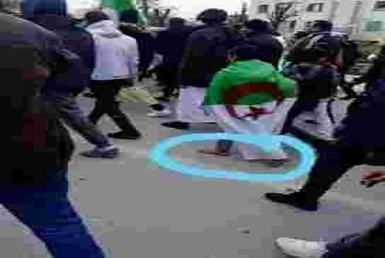مواقع التواصل الإجتماعي المساهم الأول في إنتشار الوعي السلمي في الحراك الشعبي