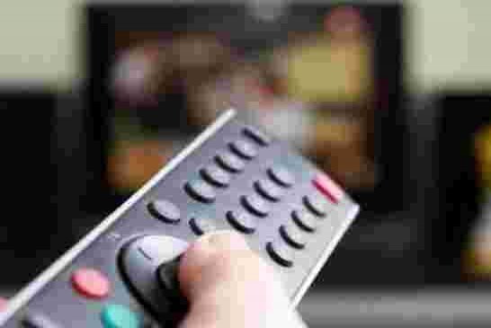 مجلس الصحفيين الجزائريين يتأسف لمستوى البرامج التلفزيونية الهزيل في شهر رمضان