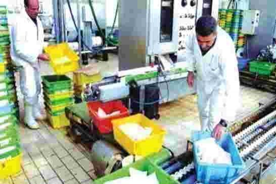 لتحقيق الربح السريع مُوزّعون وتجار يُحوّلون الحليب المدعم إلى لبن