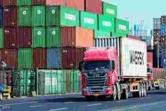 ارتفاع طفيف في العائدات الجمركية