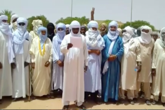أعيان وشيوخ الطوارق بـ”أوباري” يعلنون تأييدهم لحكومة الوفاق