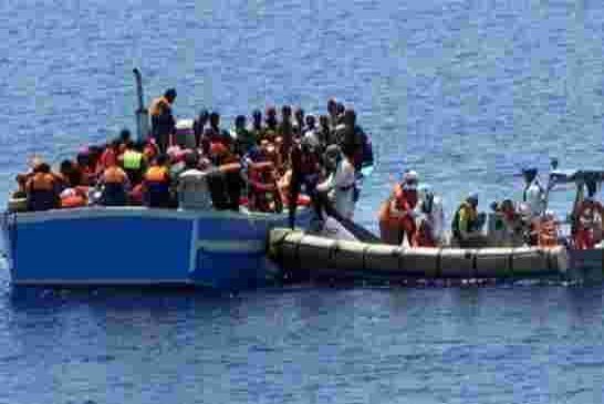 حرس السواحل يحبط محاولة هجرة غير شرعية لـ 34 شخص