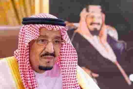 صفحة «إسرائيل تتكلم بالعربية» تنشر فيديو حاخام يهودي يصلّي لشفاء ملك السعودية