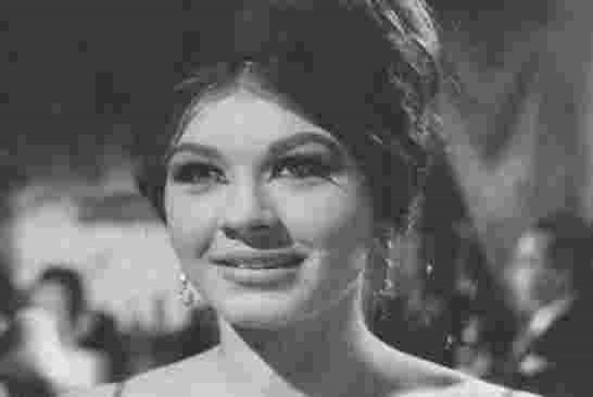وفاة الفنانة المصرية الكبيرة “شويكار”