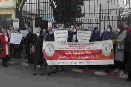احتجاجات أمام مديريات الصحة مطالبين بن بوزيد بالالتزام بوعوده السابقة