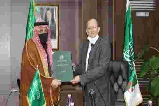 كمال ناصري يوقع مذكرة تعاون مع السعودية في قطاع السكن